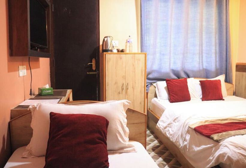 هتل Dream House Resort