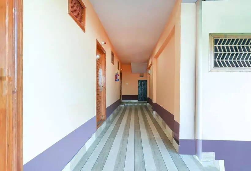 Hotelli Pine & Dine Almora