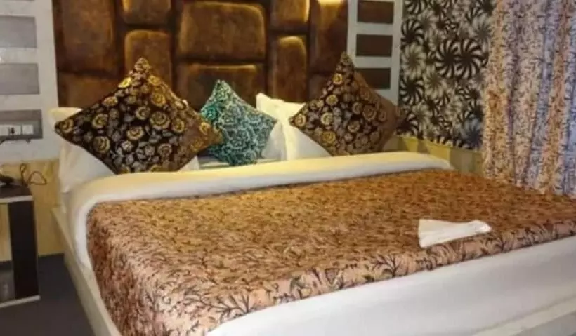 ホテル Goroomgo Rooma Srinagar