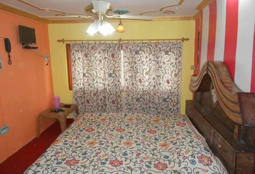 فندق Goroomgo Rooma Srinagar