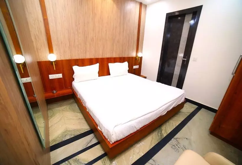 Hotelli Royal Palace