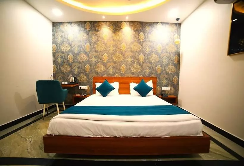 Hotelli Royal Palace