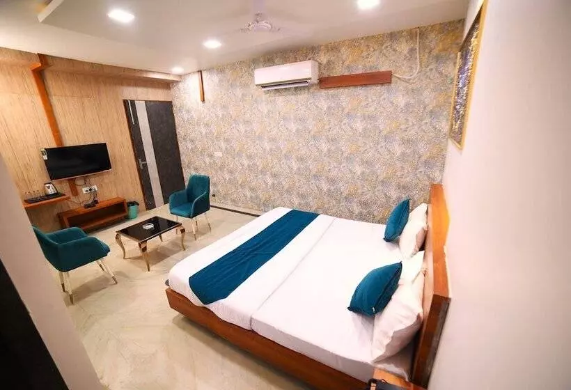 Hotelli Royal Palace