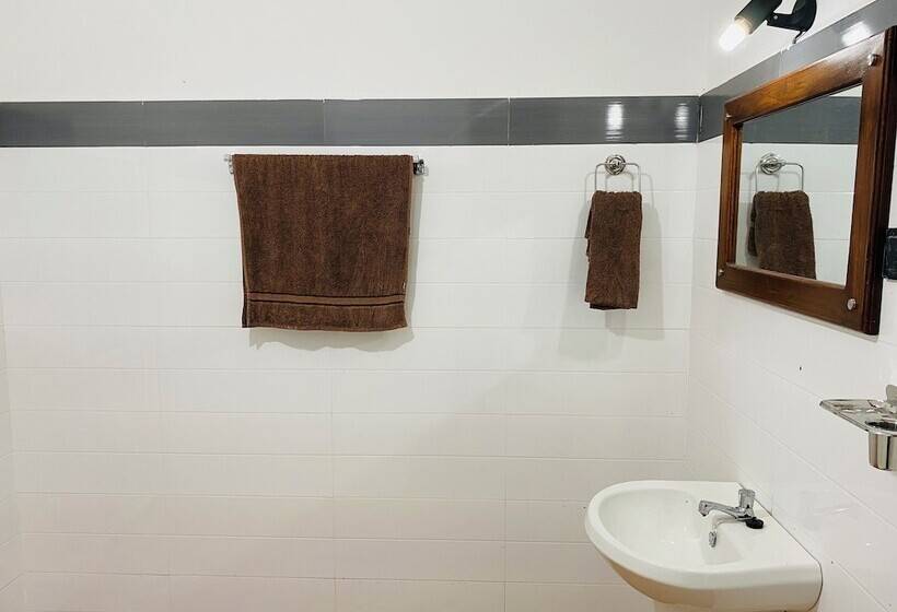 Hotel Sigiri Holiday Bungalow