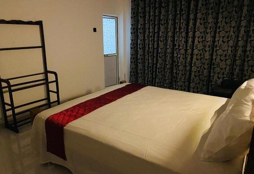 Hotel Sigiri Holiday Bungalow