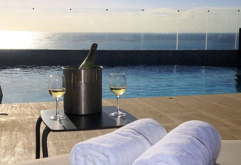 Hotel Singular Dream Vacation Rentals