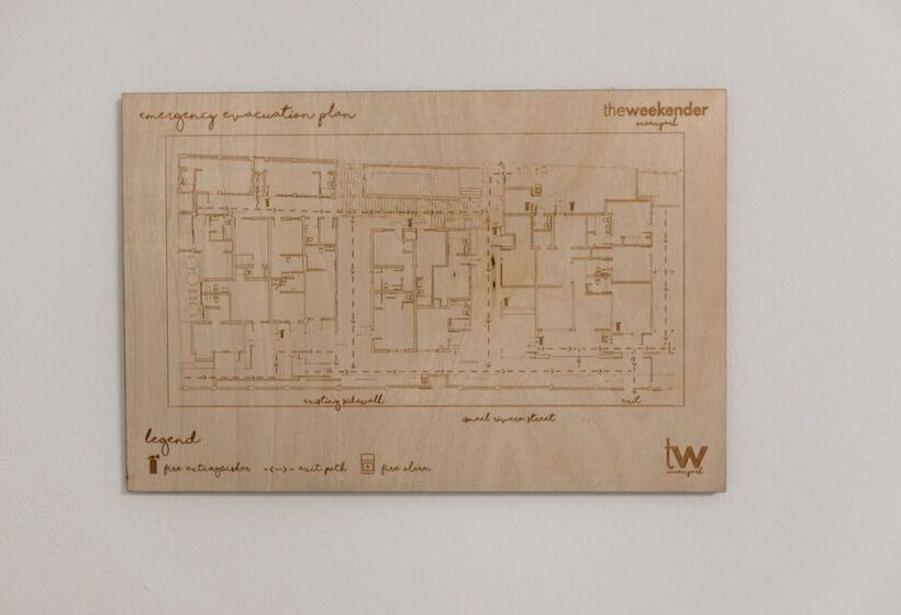 هتل The Weekender By Otium