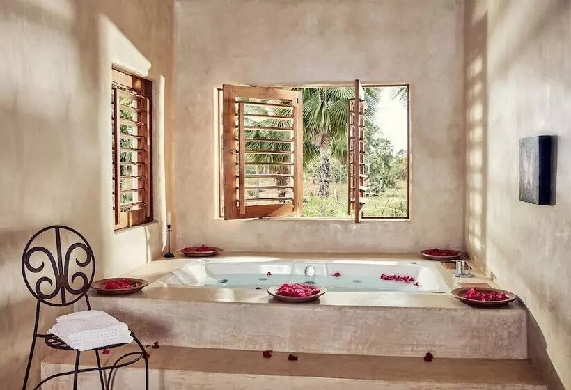 Hotelli Villa Paz La Villa Group