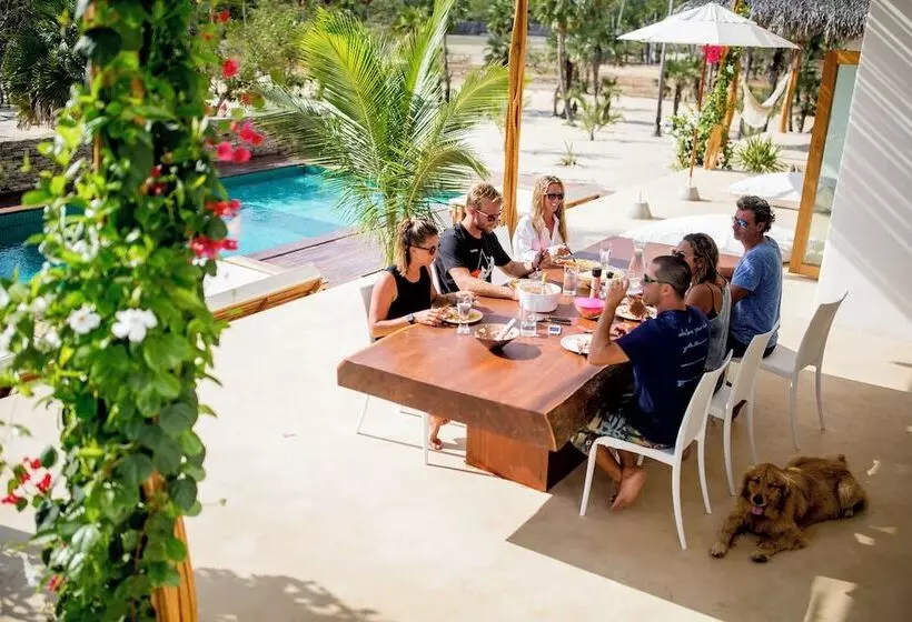 Hotelli Villa Paz La Villa Group