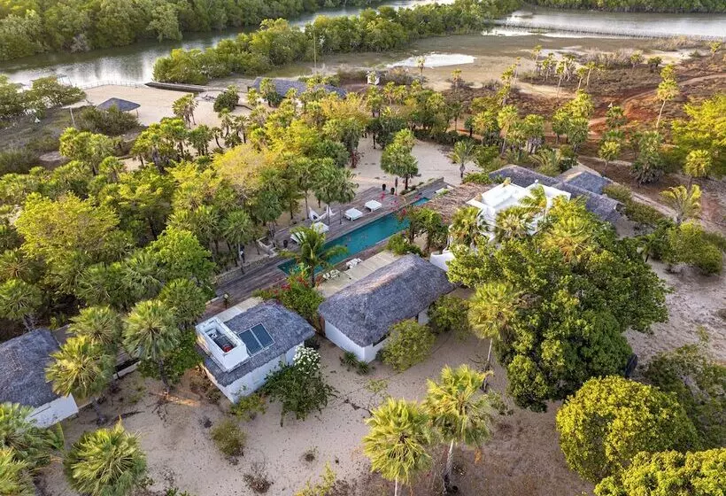 Hotelli Villa Paz La Villa Group