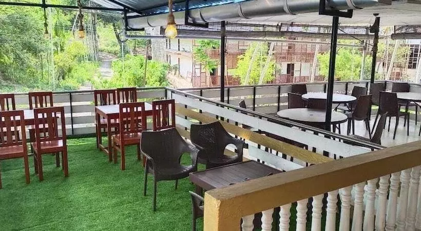 هتل White Pearl Home Stay