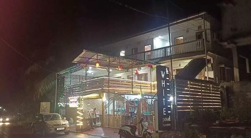 هتل White Pearl Home Stay