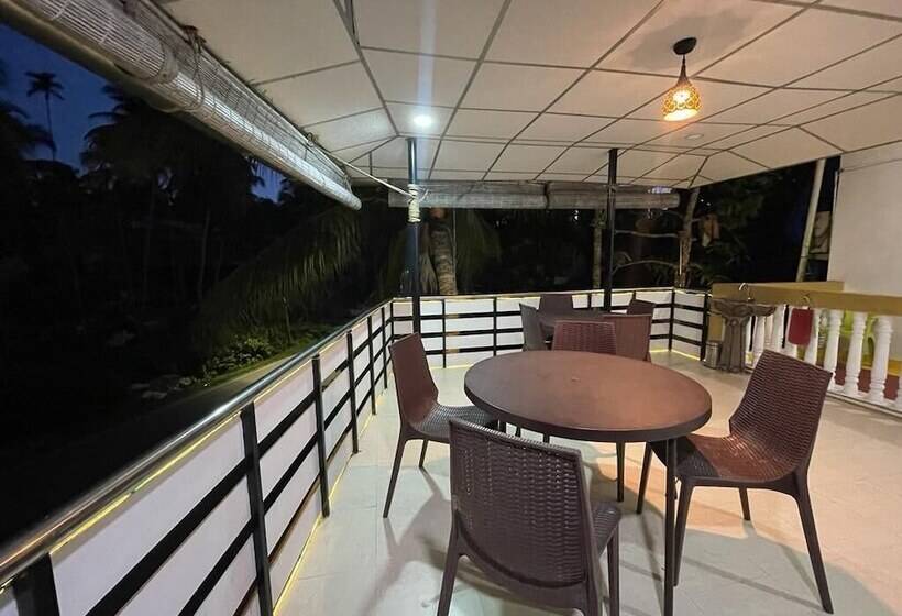 호텔 White Pearl Home Stay