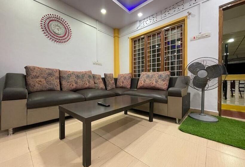 호텔 White Pearl Home Stay