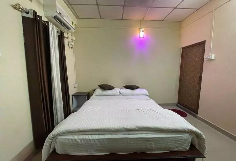 هتل White Pearl Home Stay