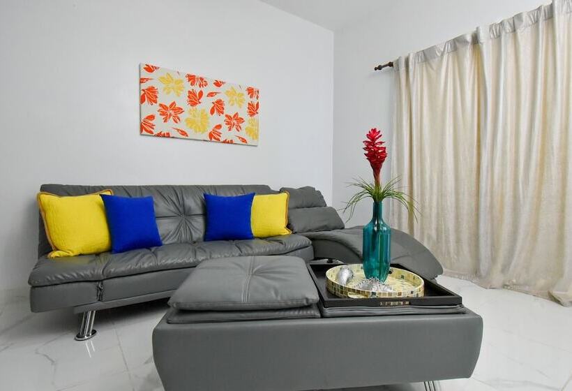 Rosil Place Aparthotel By The Beach