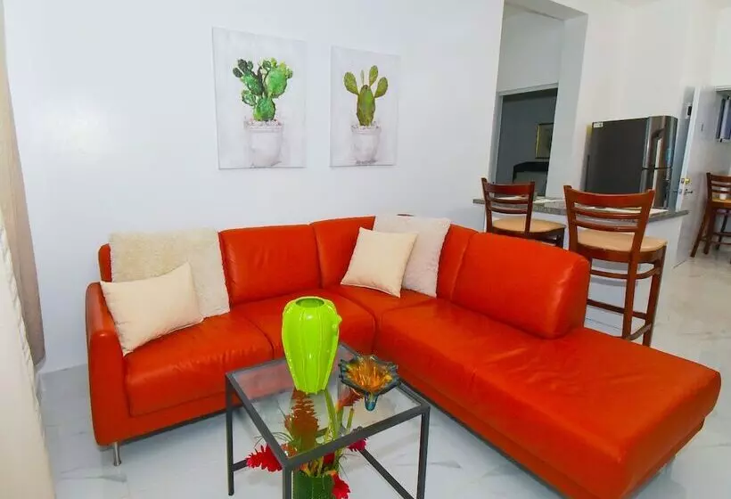 Rosil Place Aparthotel By The Beach