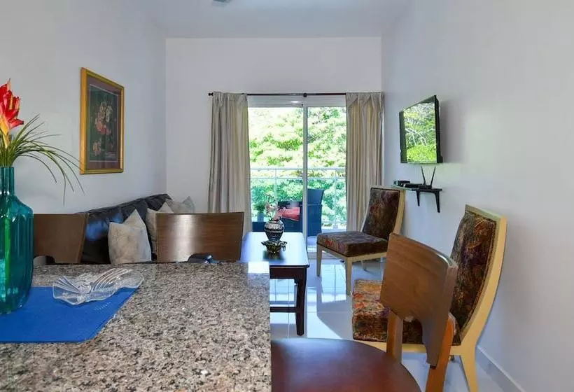 Rosil Place Aparthotel By The Beach