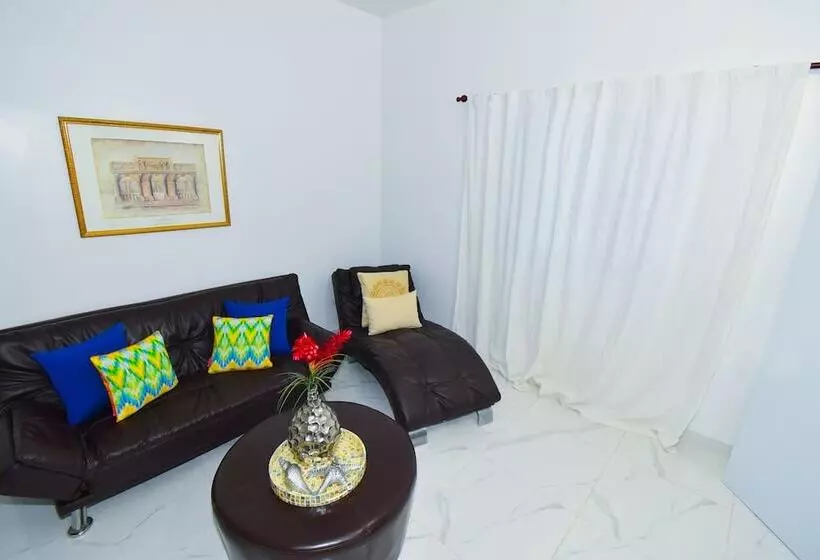 Rosil Place Aparthotel By The Beach