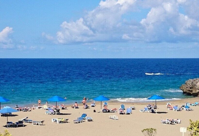 Rosil Place Aparthotel By The Beach