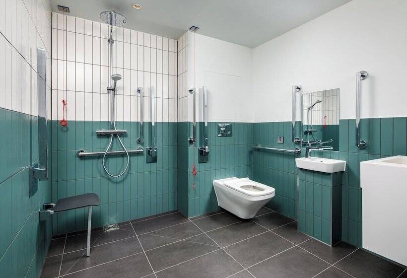 Southgate Hotel London