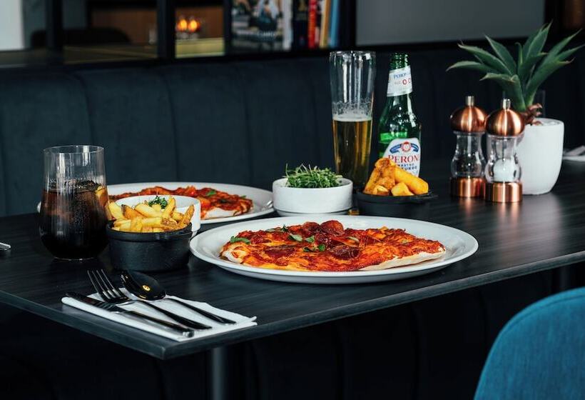 Southgate Hotel London