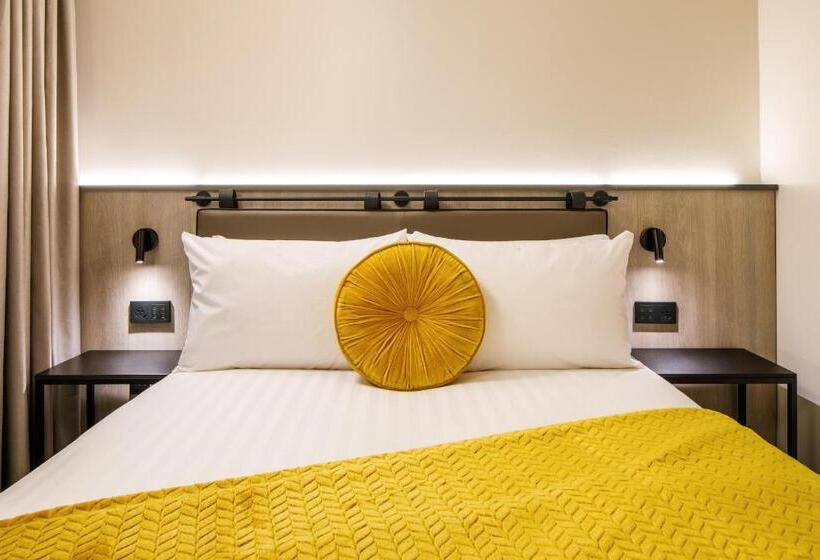 Southgate Hotel London