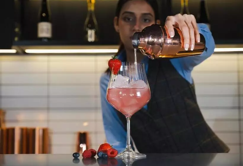 Southgate Hotel London