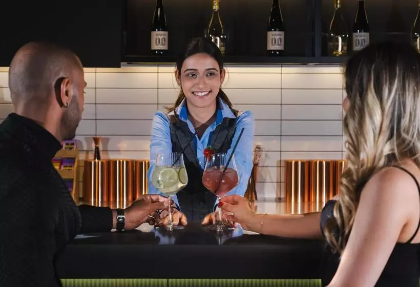 Southgate Hotel London