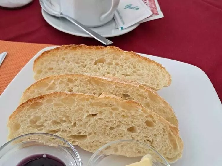 Avana Hotel & Dive Center Pemuteran