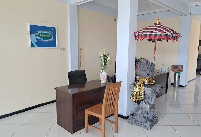 Avana Hotel & Dive Center Pemuteran