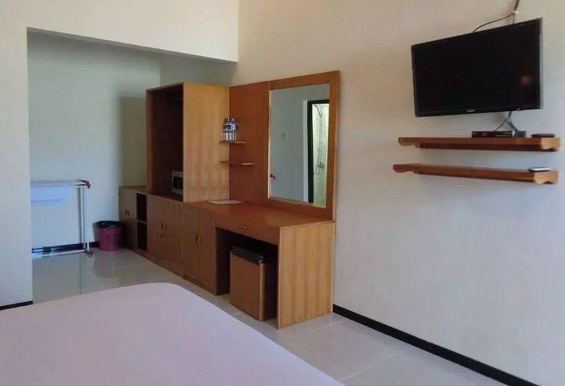 Avana Hotel & Dive Center Pemuteran