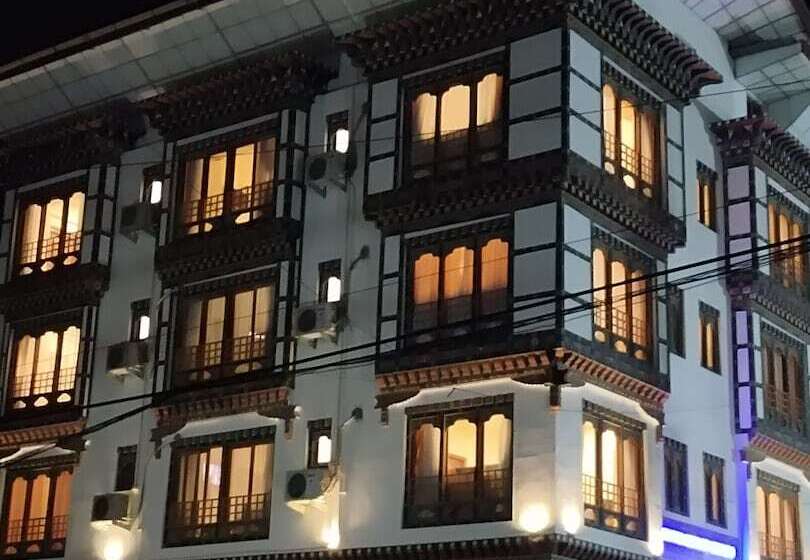 هتل Khuruu Khuruu