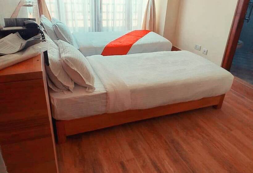 هتل Khuruu Khuruu