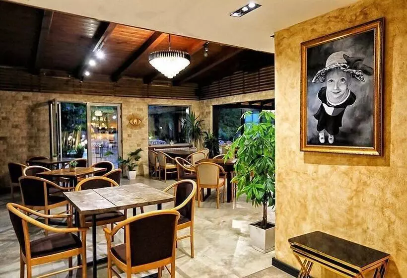 Hotel Labiatan