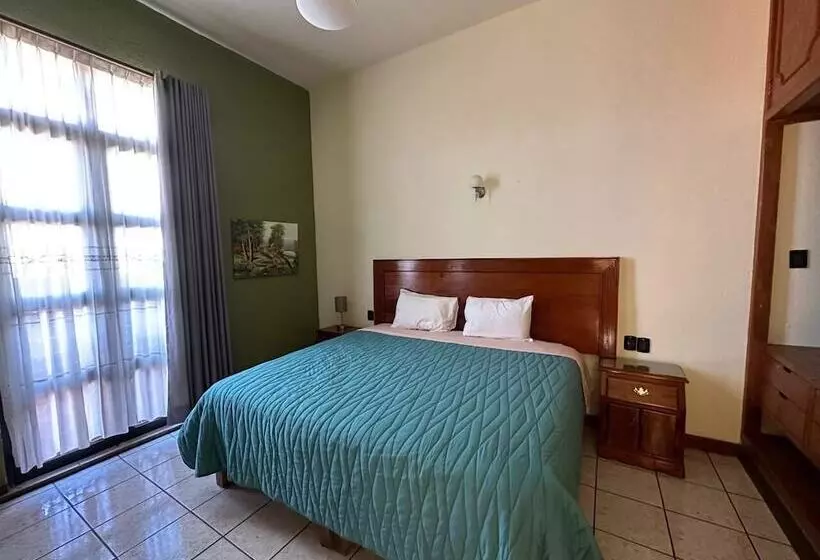 Hotelli Pueblo Grande