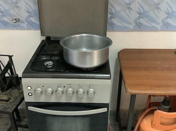 Guest House Hotel Chrisna Hostel