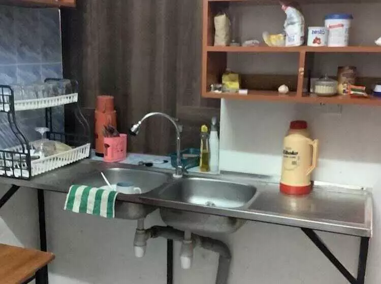 Guest House Hotel Chrisna Hostel