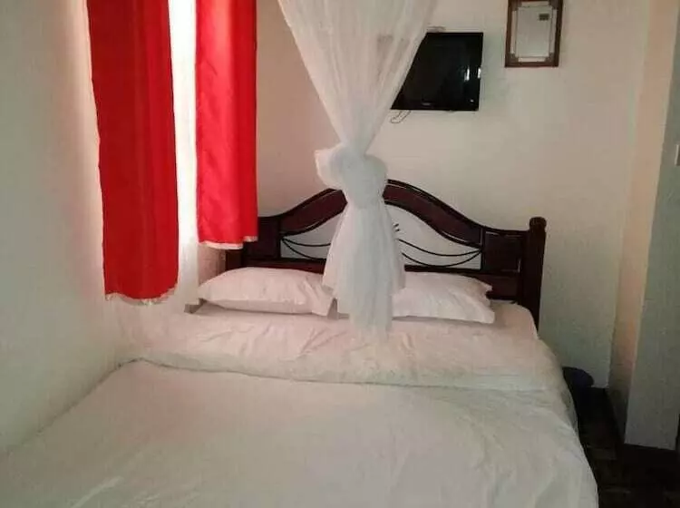 Guest House Hotel Chrisna Hostel