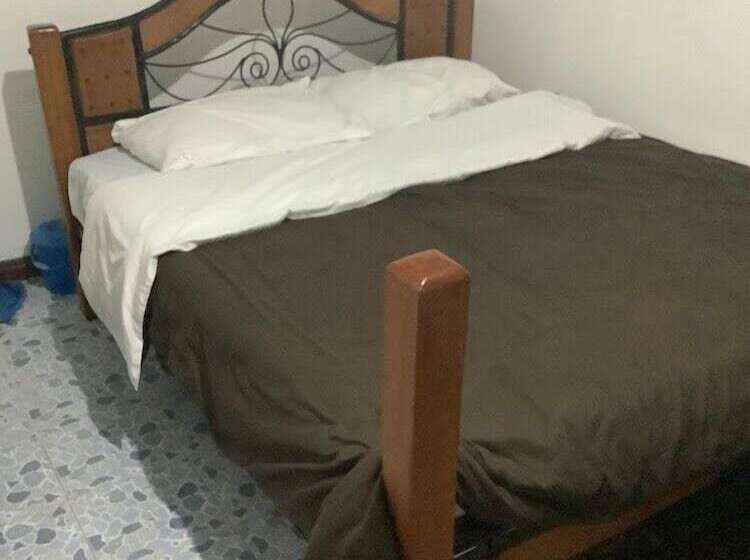 Guest House Hotel Chrisna Hostel