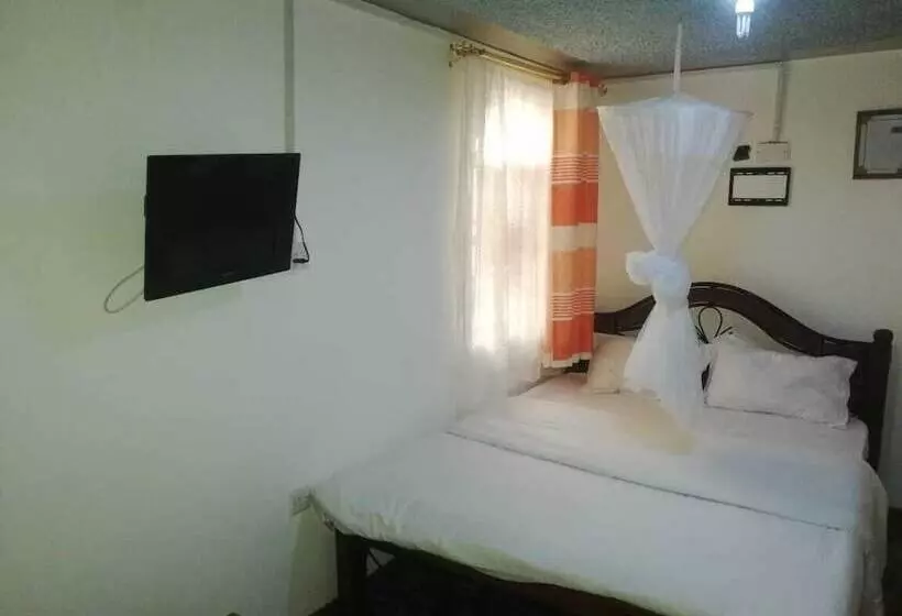 Guest House Hotel Chrisna Hostel