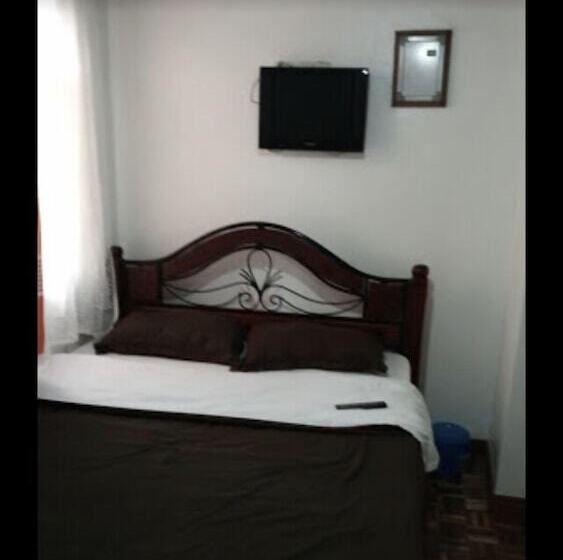 Guest House Hotel Chrisna Hostel