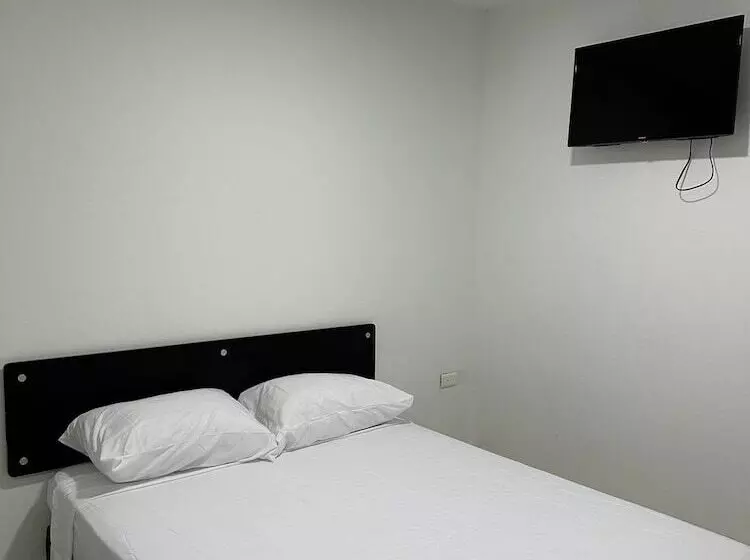 Hotelli Bazurto Plaza