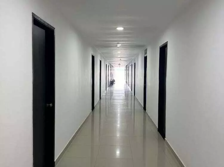 Hotelli Bazurto Plaza