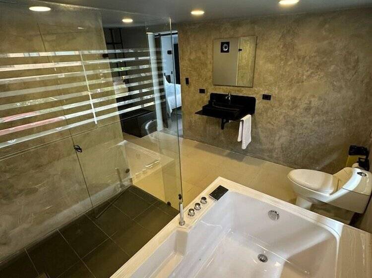 ホテル Hostel Joy Cll 85