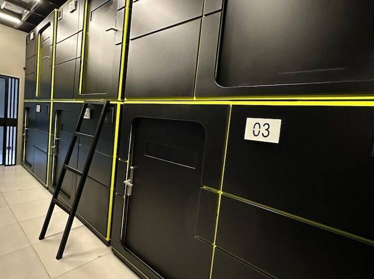 ホテル Hostel Joy Cll 85