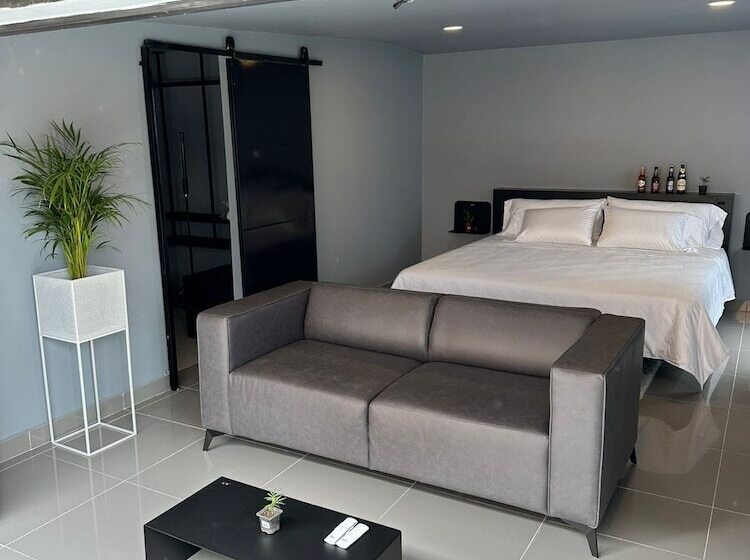 ホテル Hostel Joy Cll 85