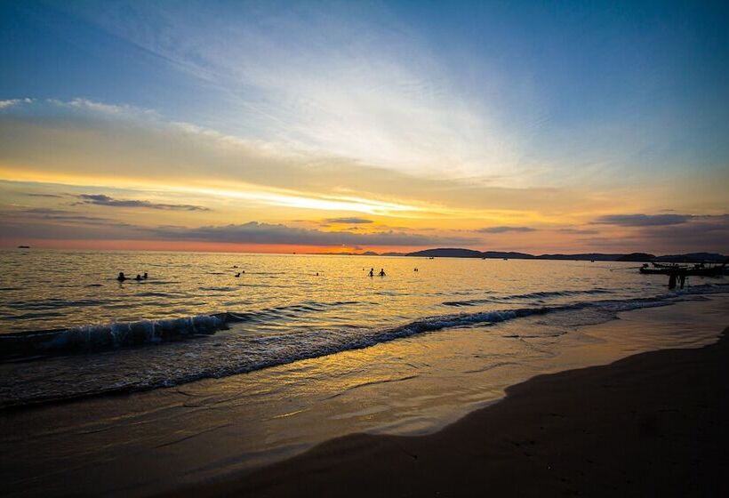 ホテル Krabi More