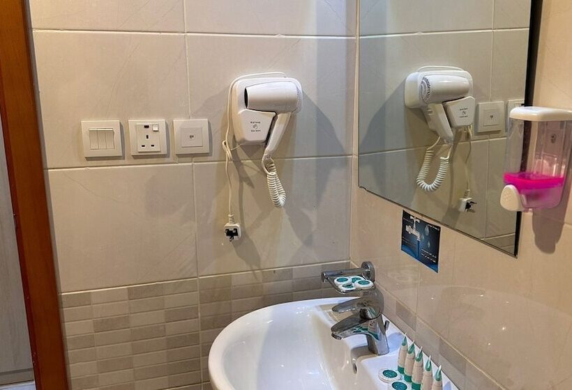 هتل Radwan Al Diyafah