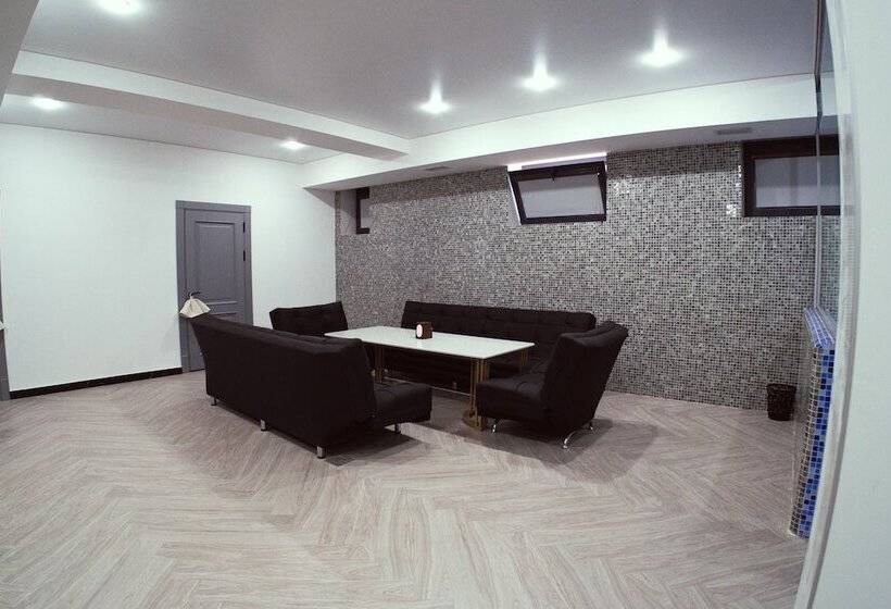 هتل Shymkent Park